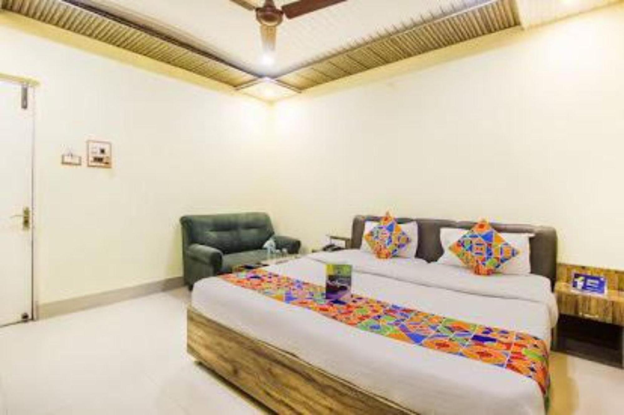 Grg R P International Patna Hotel Патна Екстериор снимка