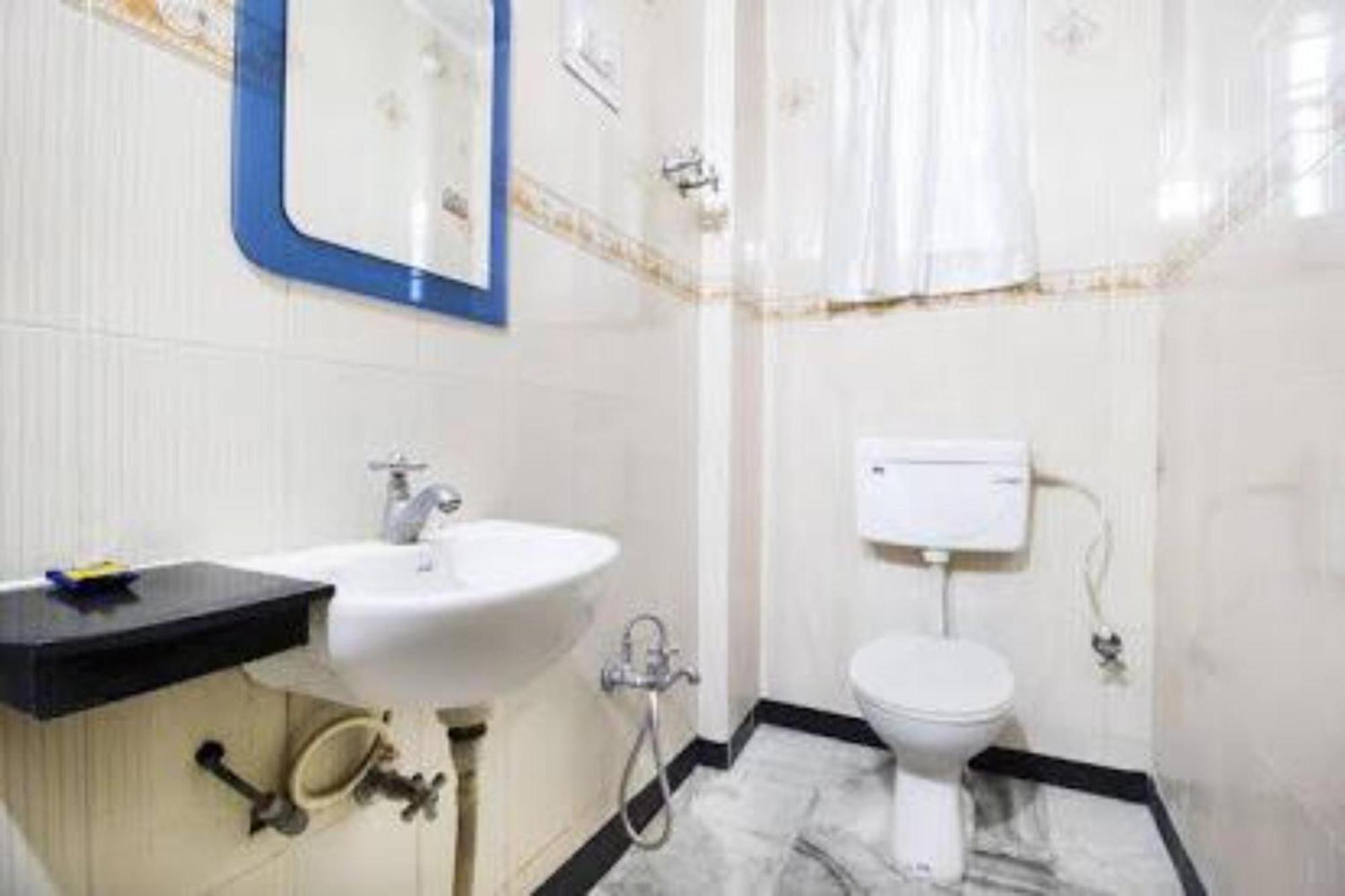 Grg R P International Patna Hotel Патна Екстериор снимка