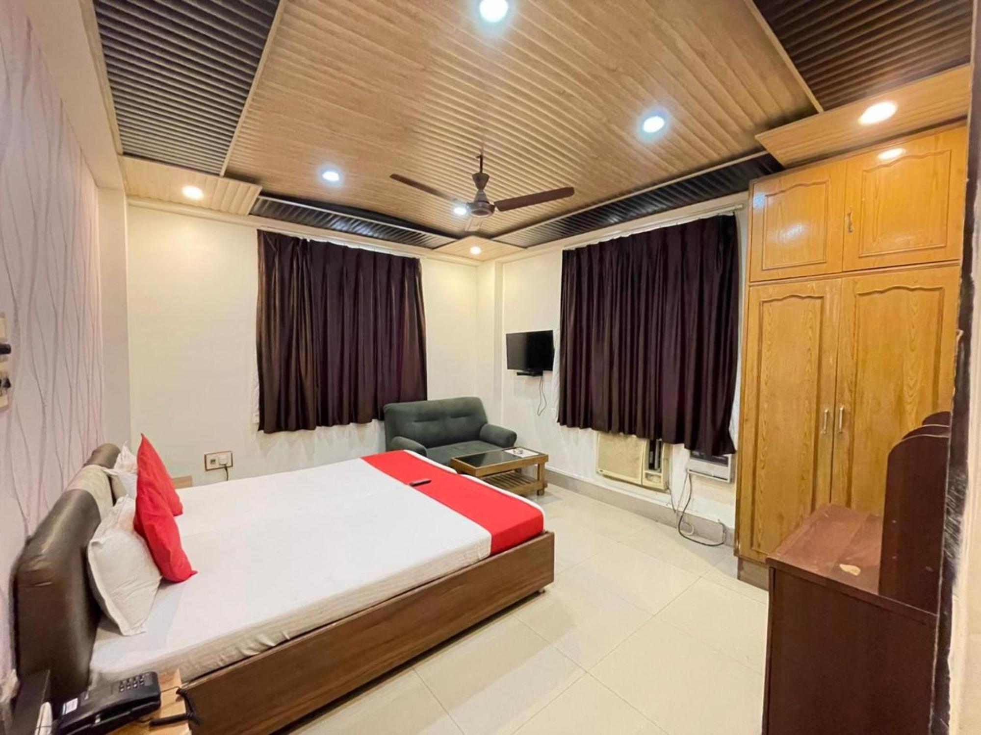 Grg R P International Patna Hotel Патна Екстериор снимка