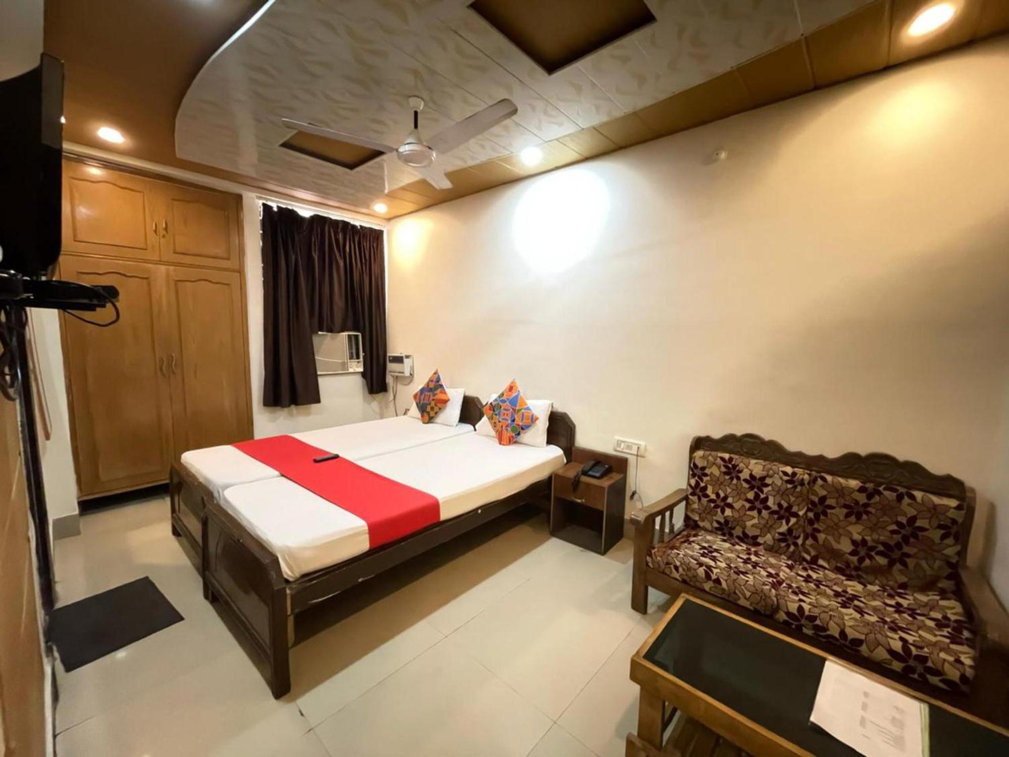 Grg R P International Patna Hotel Патна Екстериор снимка