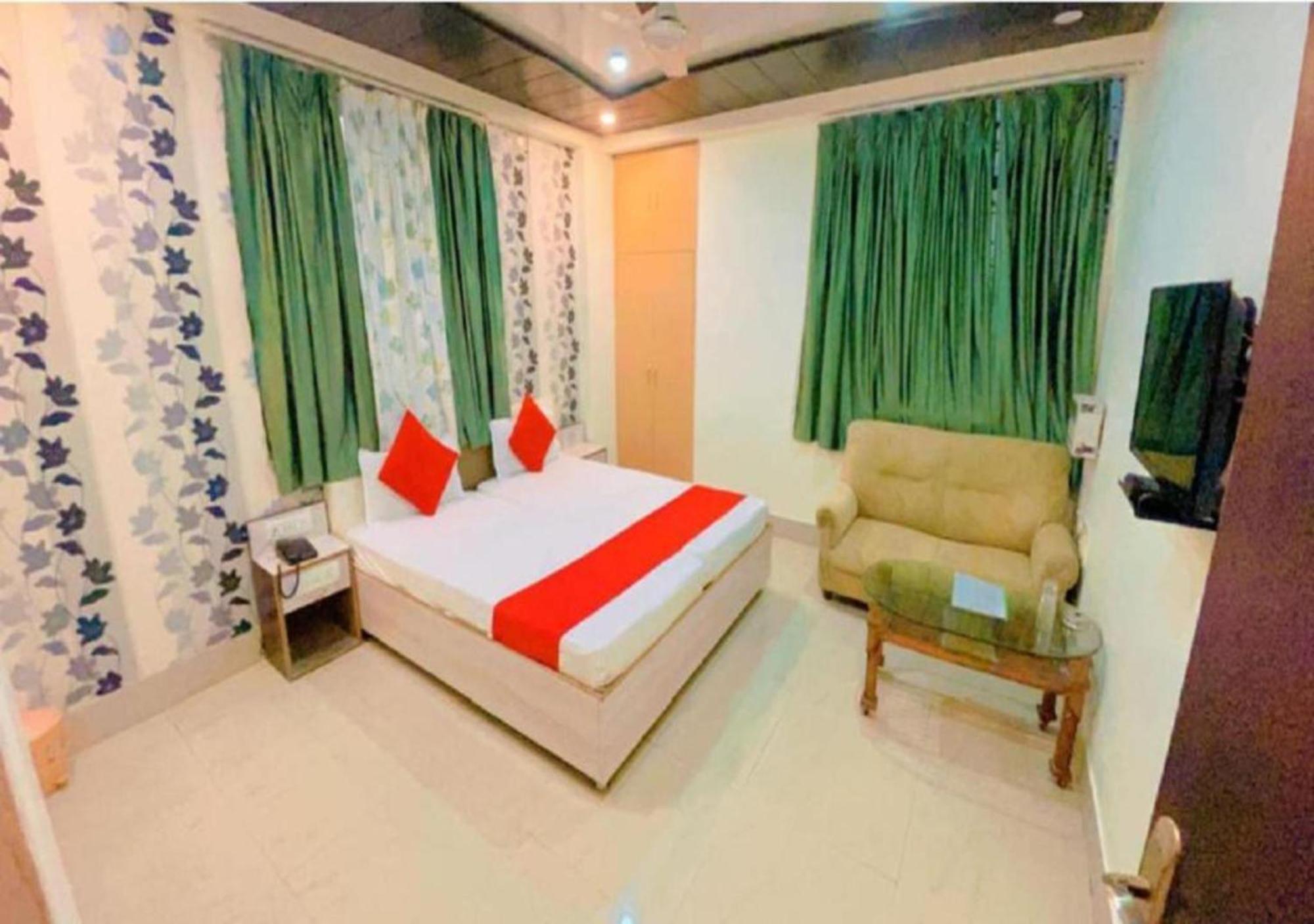 Grg R P International Patna Hotel Патна Екстериор снимка