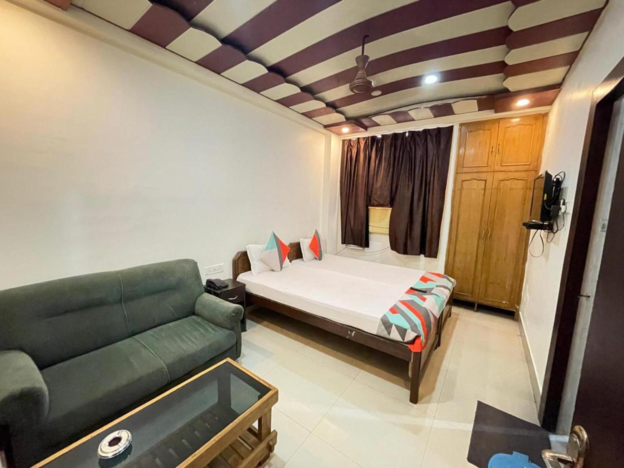 Grg R P International Patna Hotel Патна Екстериор снимка