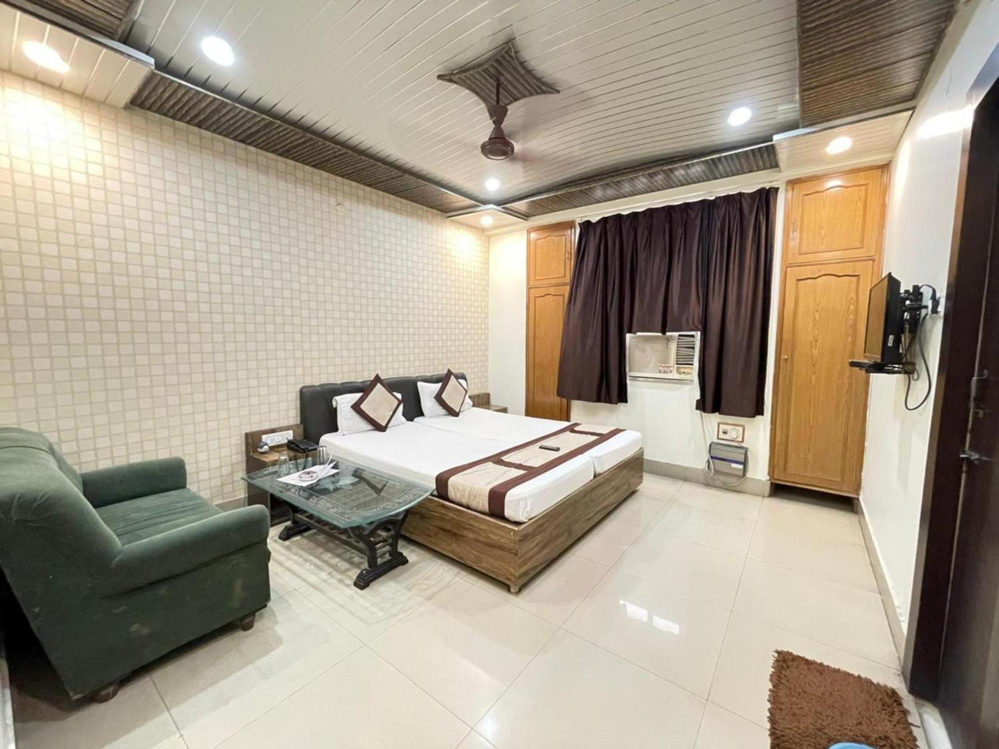 Grg R P International Patna Hotel Патна Екстериор снимка