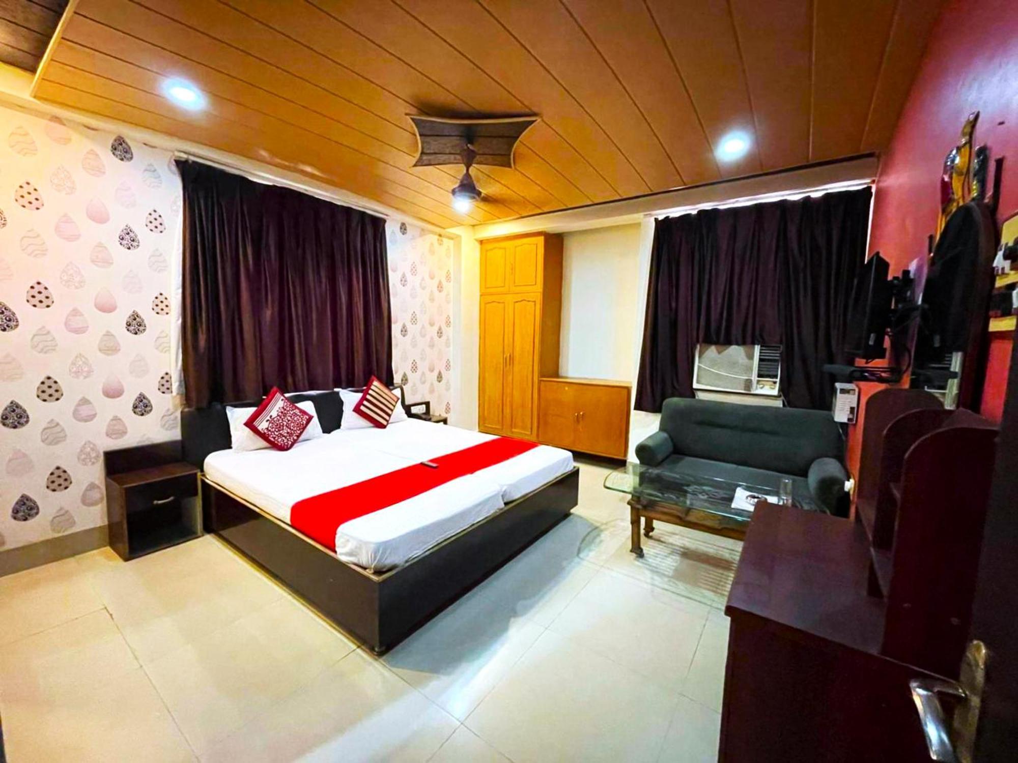 Grg R P International Patna Hotel Патна Екстериор снимка